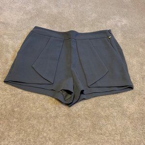 Forever 21 Gray Dress Shorts Size XS